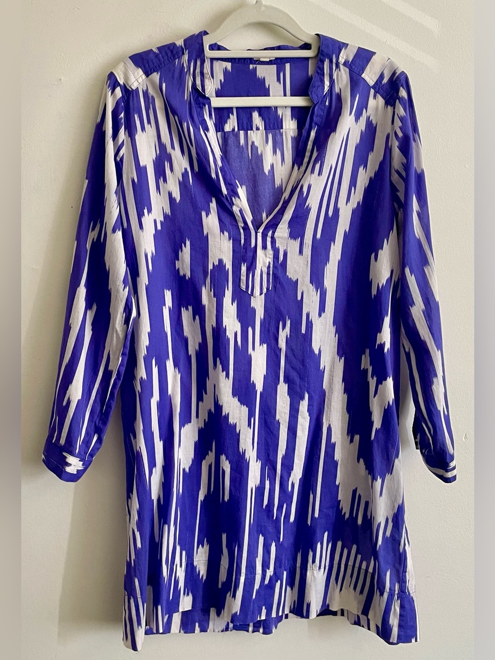🗻 J. Crew Bluish Purple and White Abstract Print Tunic 🏔️